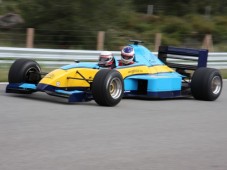Frankrijk : Zelf Formule 1 racen? Ervaar nu de Formule 1 Experience van GoldenMoments en stap in een F1 Bolide!