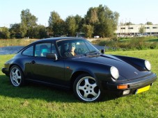 Ervaar de Porsche 911 en stap 1 uur achter het stuur of geef dit cadeau! Bestel u ticket hier!