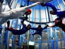 Samen een dagje uit? Beleef het Indoor Skydive in Roosendaal en geniet van het vrije gevoel!