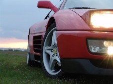 Ferrari rijden en Quad rijden in een 1,5 uur durend programma? Boek dit unieke programma nu via GoldenMoments!