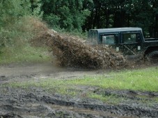 2 uur rijden met een Hummer H1? Schrijf u nu in via GoldenMoments!