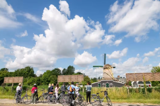 E-biketour naar een windmolen en kaasboerderij vanuit Amsterda