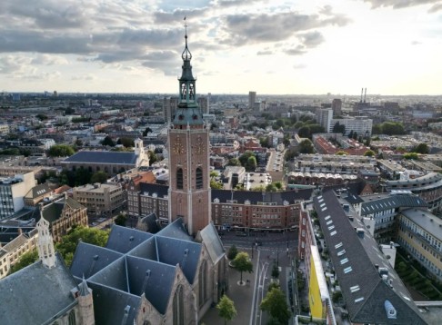 De Haagse Raadselachtige Figuren Stadswandeling voor Twee