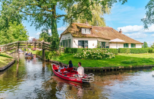 Dagtocht naar Giethoorn vanuit Amsterdam