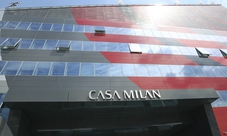 San Siro Stadiontour en Casa Milan Tour Familie Ticket