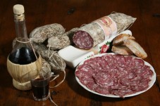 Maak uw eigen salami in Italië