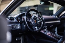 Conduire une Porsche Cayman 718 S – 4 tours + 1 tour en copilote