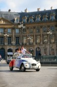 Paris en 2CV (2h pour 2 peronnes) (75)