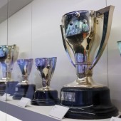 Tour Bernabéu & Museo de Cera Madrid para 2 Adultos + 2 niños (de 4 a 14 años)